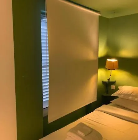 Midoon Guest - Duplex D'architect 10ème *