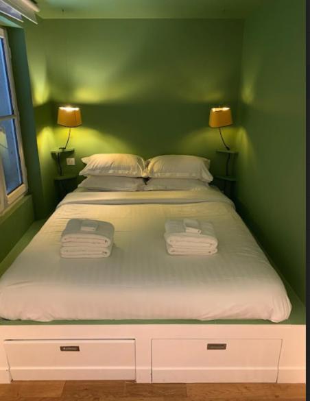 Appartamento Duplex D'architect 10ème Parigi